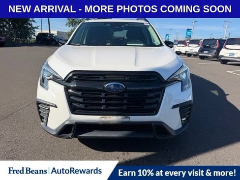 Used 2023 Subaru Ascent Onyx Edition AWD/4WD image 2
