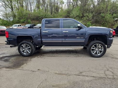 Used 2018 Chevrolet Silverado 1500 LTZ Z71 w/ Centennial Edition image 3