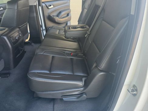 Used 2019 Chevrolet Suburban LT AWD/4WD image 32