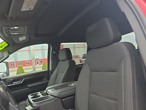 Used 2024 Chevrolet Silverado 2500 LT image 14