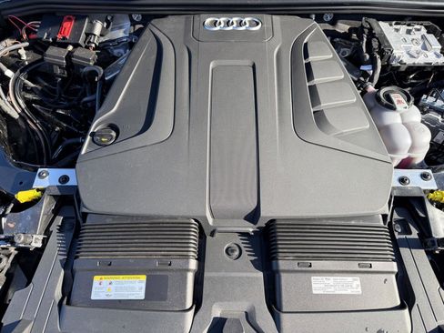 Used 2025 Audi Q7 2.0T Premium w/ Convenience Plus Package image 24