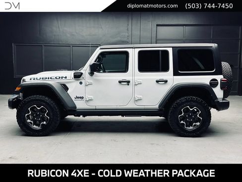 Used 2023 Jeep Wrangler Unlimited Rubicon 4xe w/ Cold Weather Group AWD/4WD image 4