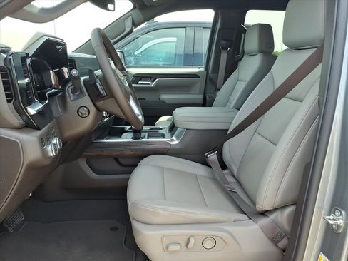 New 2026 GMC Sierra 1500 SLT w/ SLT Premium Plus Package AWD/4WD image 12