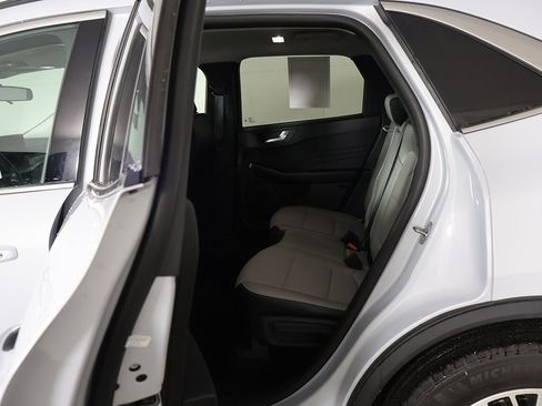 Used 2025 Ford Escape Base image 30