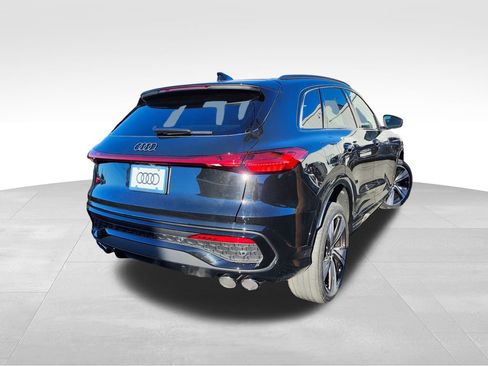 New 2025 Audi SQ5 Prestige image 6