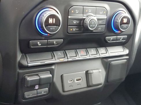 Used 2019 Chevrolet Silverado 1500 LT w/ All-Star Edition image 34