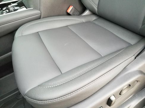 New 2026 Chevrolet Tahoe LT image 18