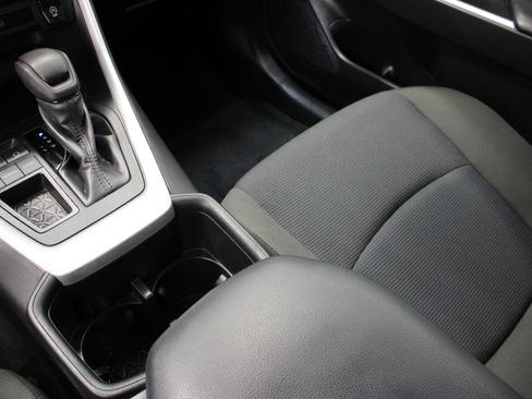 Used 2024 Toyota RAV4 LE FWD image 15