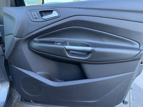 Used 2014 Ford Escape SE w/ Equipment Group 201A image 16