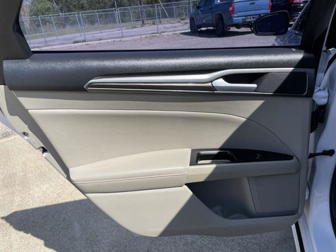 Used 2020 Ford Fusion SEL image 35