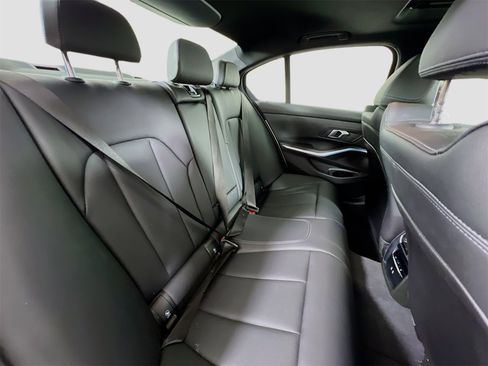 Used 2025 BMW 330i Sedan image 29