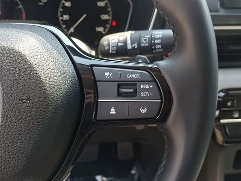Used 2025 Honda Pilot EX-L image 24