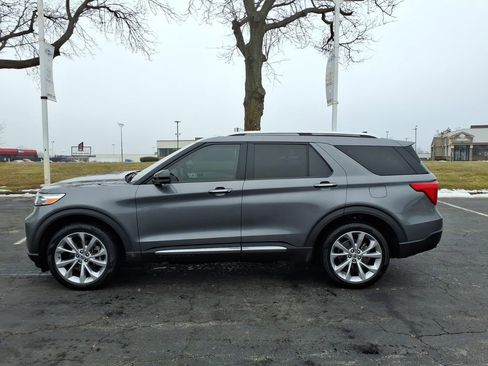 Used 2021 Ford Explorer Platinum w/ Equipment Group 601A image 4