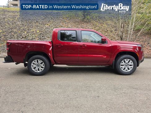 Used 2022 Nissan Frontier SV AWD/4WD image 4