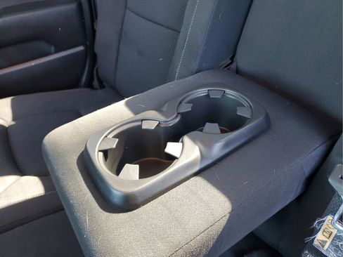 Used 2016 Chevrolet Colorado LT w/ LT Convenience Package image 11