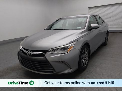 Used 2015 Toyota Camry XLE image 1
