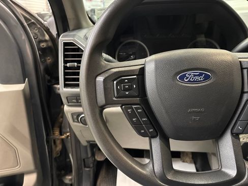 Used 2022 Ford F250 XLT w/ XLT Value Package AWD/4WD image 16