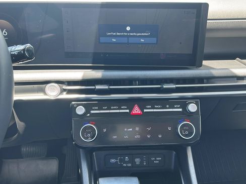 Used 2025 Hyundai Tucson SEL FWD image 13