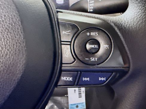 Used 2021 Toyota Corolla L FWD image 15