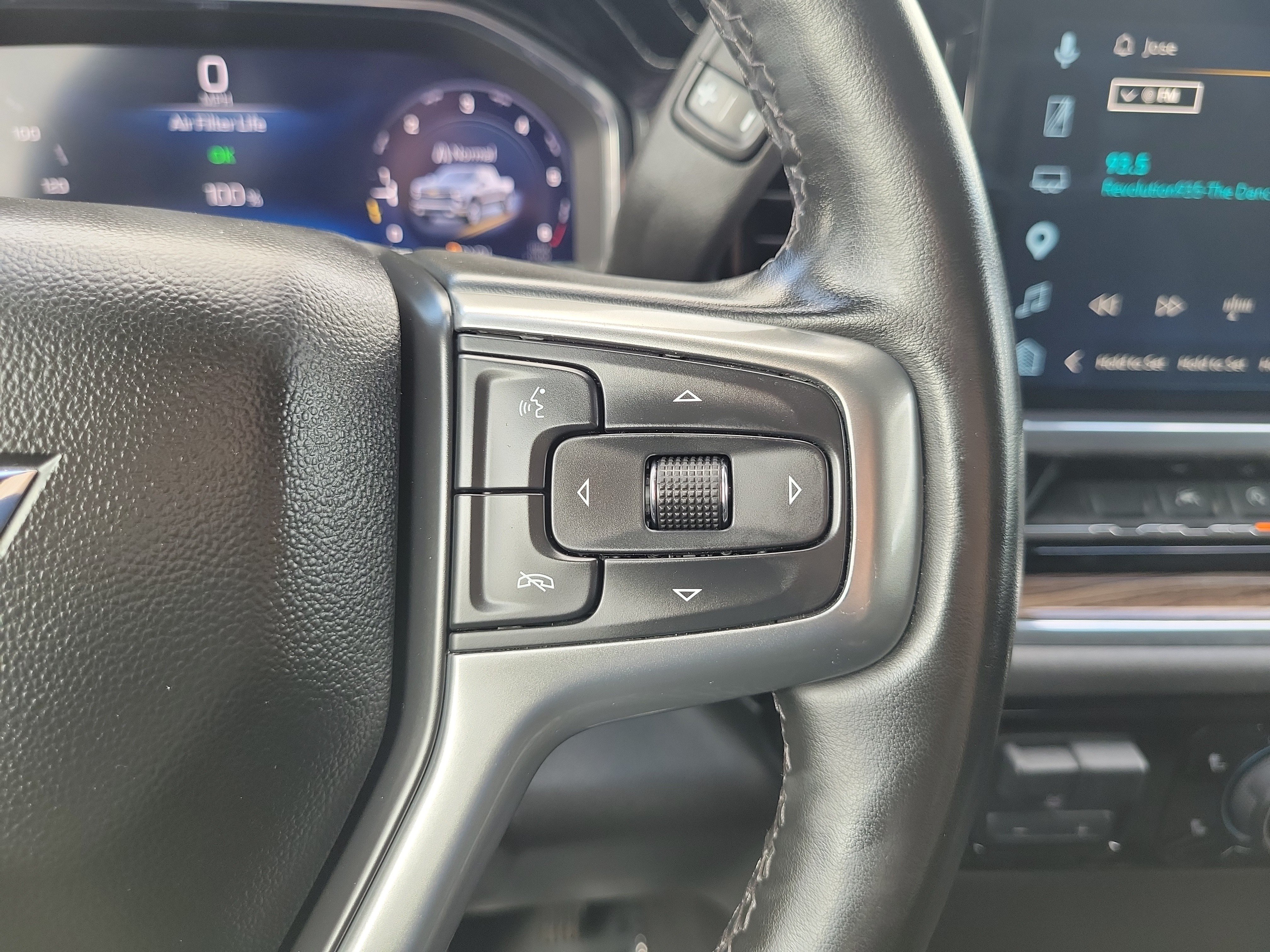 Used 2024 Chevrolet Silverado 1500 LT RWD image 19