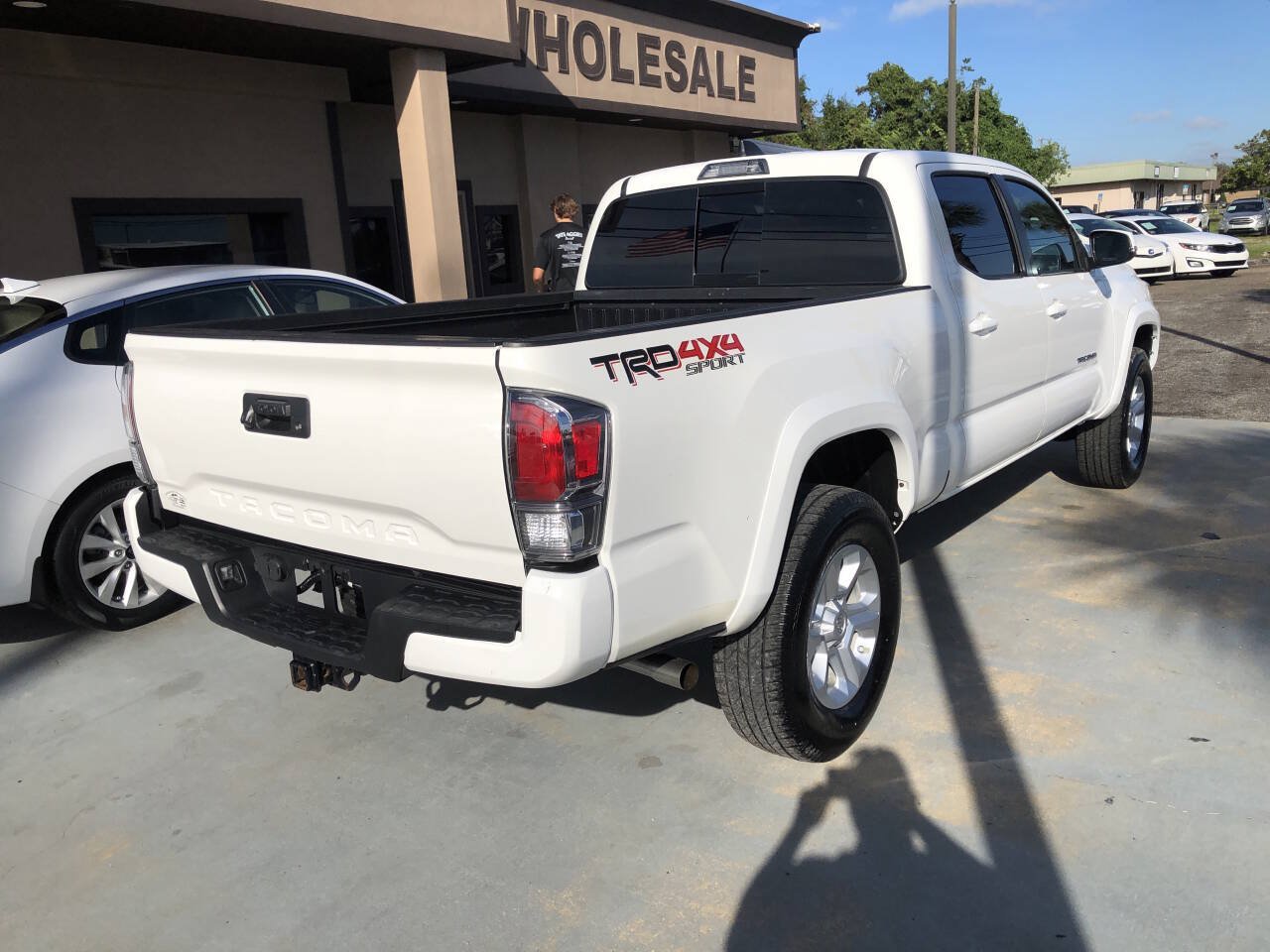 Used 2021 Toyota Tacoma TRD Sport AWD/4WD image 2