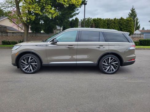 New 2025 Lincoln Aviator Reserve w/ Equipment Group 201A image 2