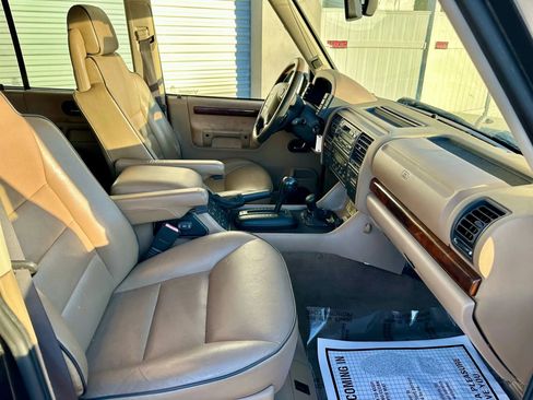 Used 2001 Land Rover Discovery SE image 24