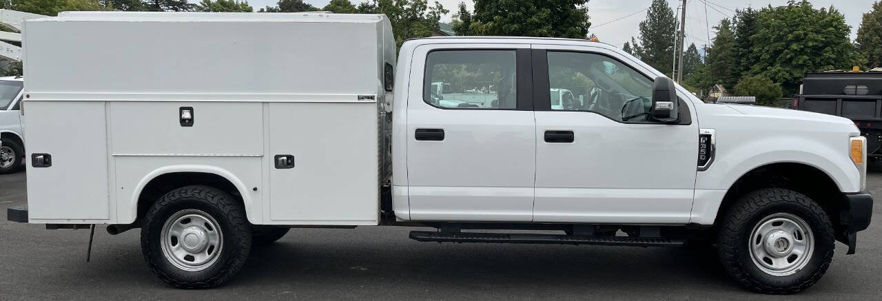 Used 2017 Ford F350 XL w/ Power Equipment Group AWD/4WD image 4