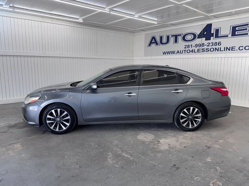 Used 2017 Nissan Altima 2.5 SL FWD image 8