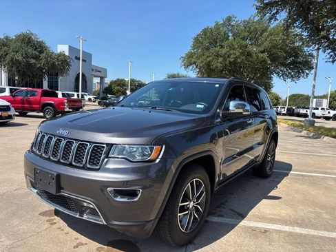 Used 2018 Jeep Grand Cherokee Limited RWD image 2