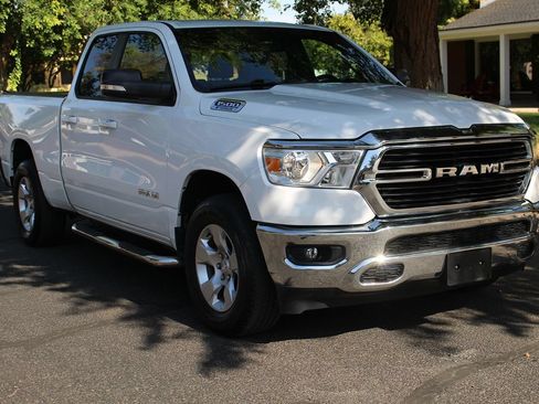 Used 2021 RAM 1500 Big Horn AWD/4WD image 36