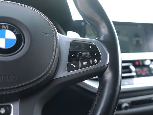 Used 2022 BMW X5 xDrive40i w/ M Sport Package AWD/4WD image 20