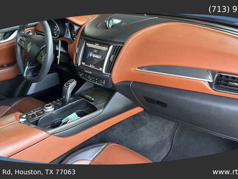 Used 2019 Maserati Levante S GranLusso AWD/4WD image 48
