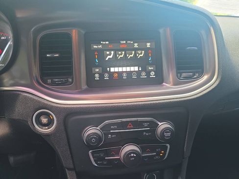 Used 2021 Dodge Charger SXT w/ Blacktop Package RWD image 8