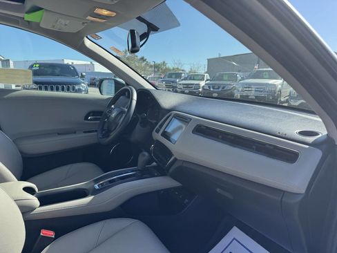 Used 2016 Honda HR-V EX-L image 35
