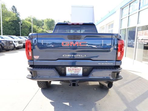 Used 2022 GMC Sierra 2500 Denali w/ Denali Ultimate Package AWD/4WD image 9