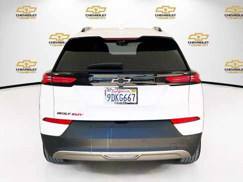 Used 2023 Chevrolet Bolt EUV Premier w/ Sun & Sound Package image 7