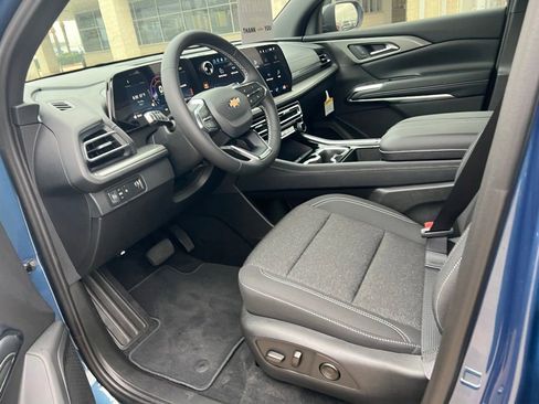New 2026 Chevrolet Traverse LT FWD image 18