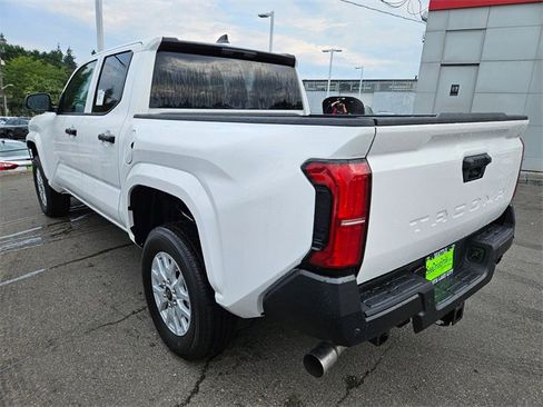 New 2025 Toyota Tacoma SR image 5
