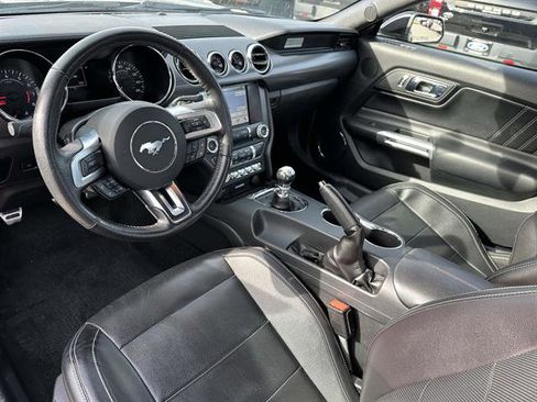 Used 2017 Ford Mustang GT Premium w/ GT Performance Package image 11