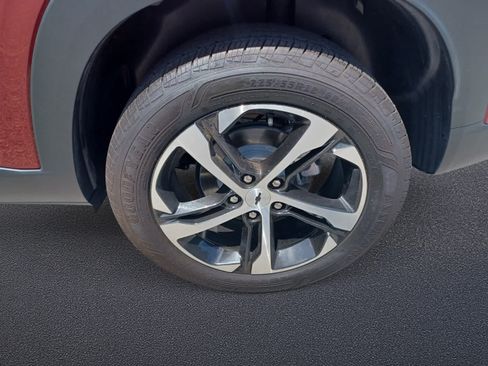 Used 2024 Chevrolet Trax RS w/ Driver Confidence Package FWD image 22