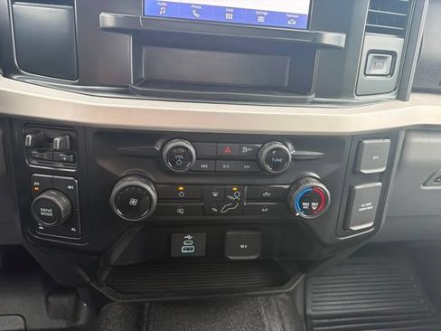 Certified 2025 Ford F350 XLT AWD/4WD image 35