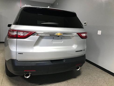 Used 2018 Chevrolet Traverse LT w/ LPO, Floor Liner Package AWD/4WD image 4