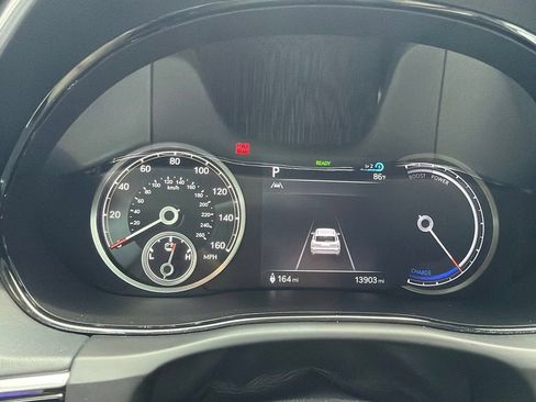 Used 2023 Genesis Electrified GV70 AWD/4WD image 10