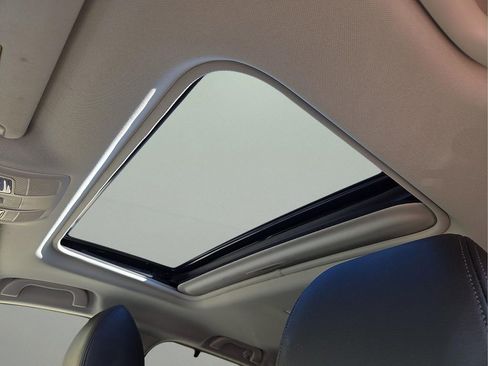 Used 2018 MAZDA CX-9 Touring w/ Touring Premium Package image 15