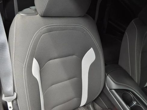 Used 2020 Chevrolet Camaro LT RWD image 17