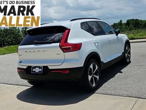 Used 2023 Volvo XC40 B4 Ultimate FWD image 8