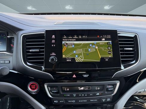 Used 2020 Honda Pilot Touring image 17