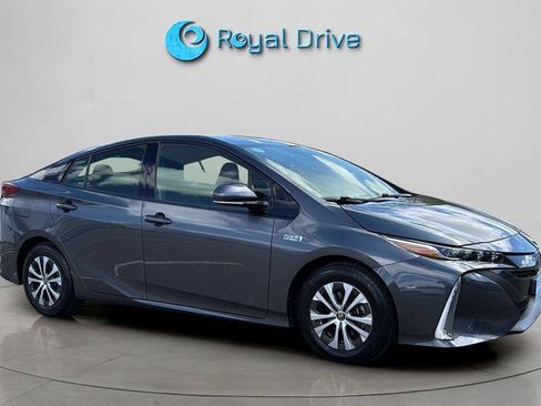 Used 2020 Toyota Prius Prime LE FWD image 8