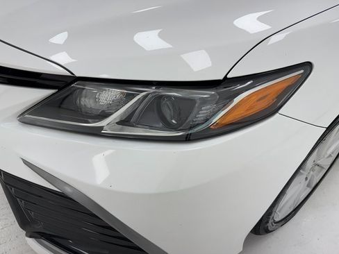 Used 2024 Toyota Camry LE image 6